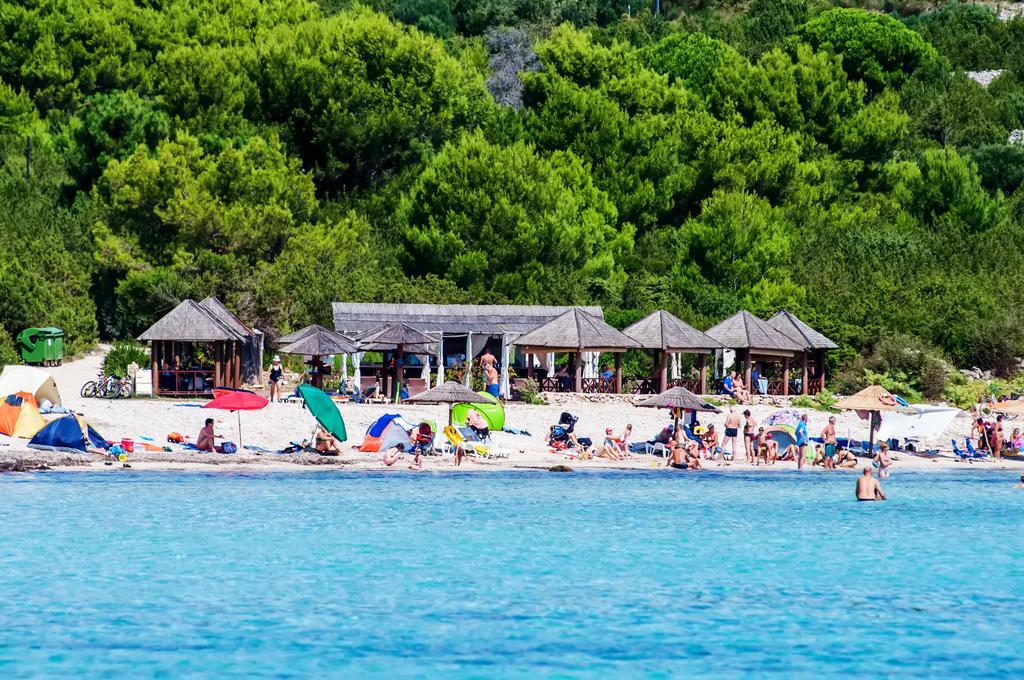 Hotel Lavanda Bozava Bagian luar foto