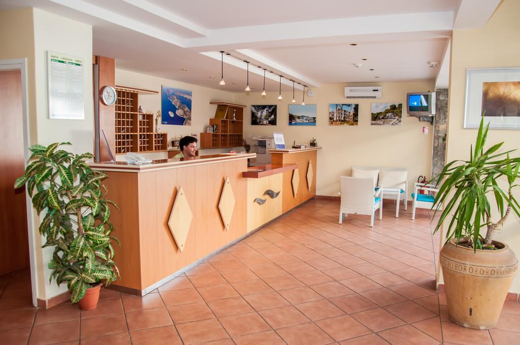 Hotel Lavanda Bozava Bagian luar foto