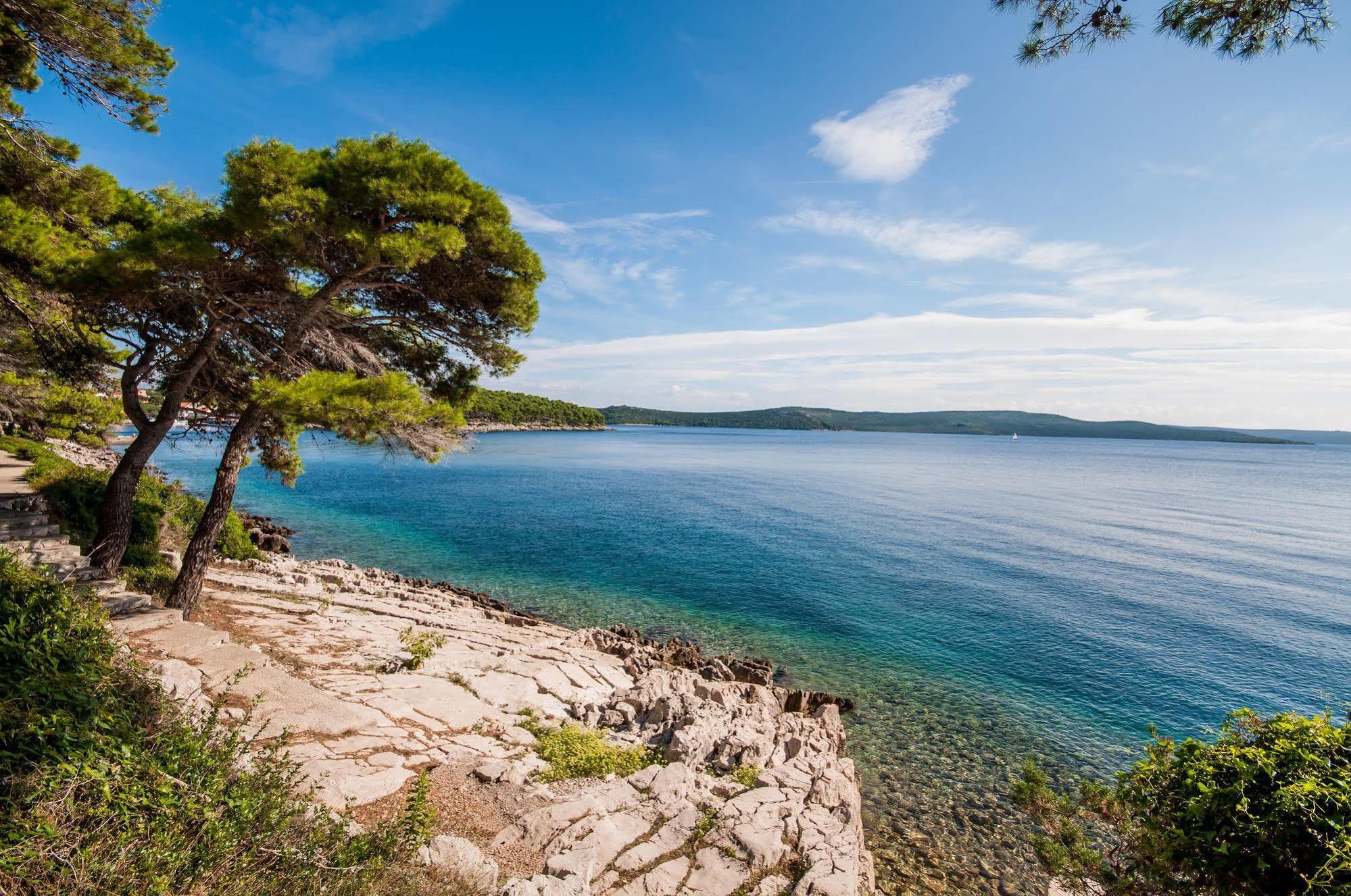 Hotel Lavanda Bozava Bagian luar foto