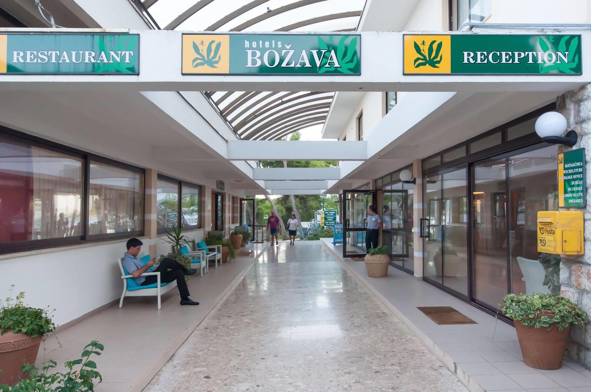 Hotel Lavanda Bozava Bagian luar foto