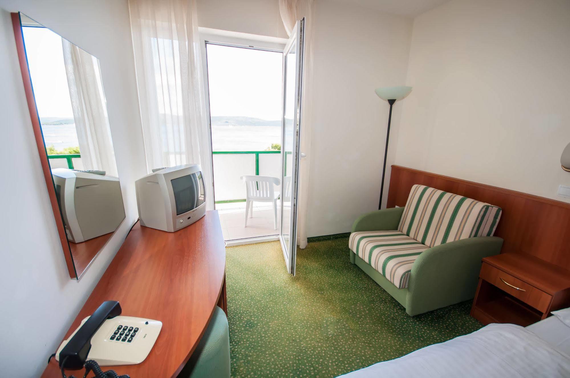 Hotel Lavanda Bozava Bagian luar foto
