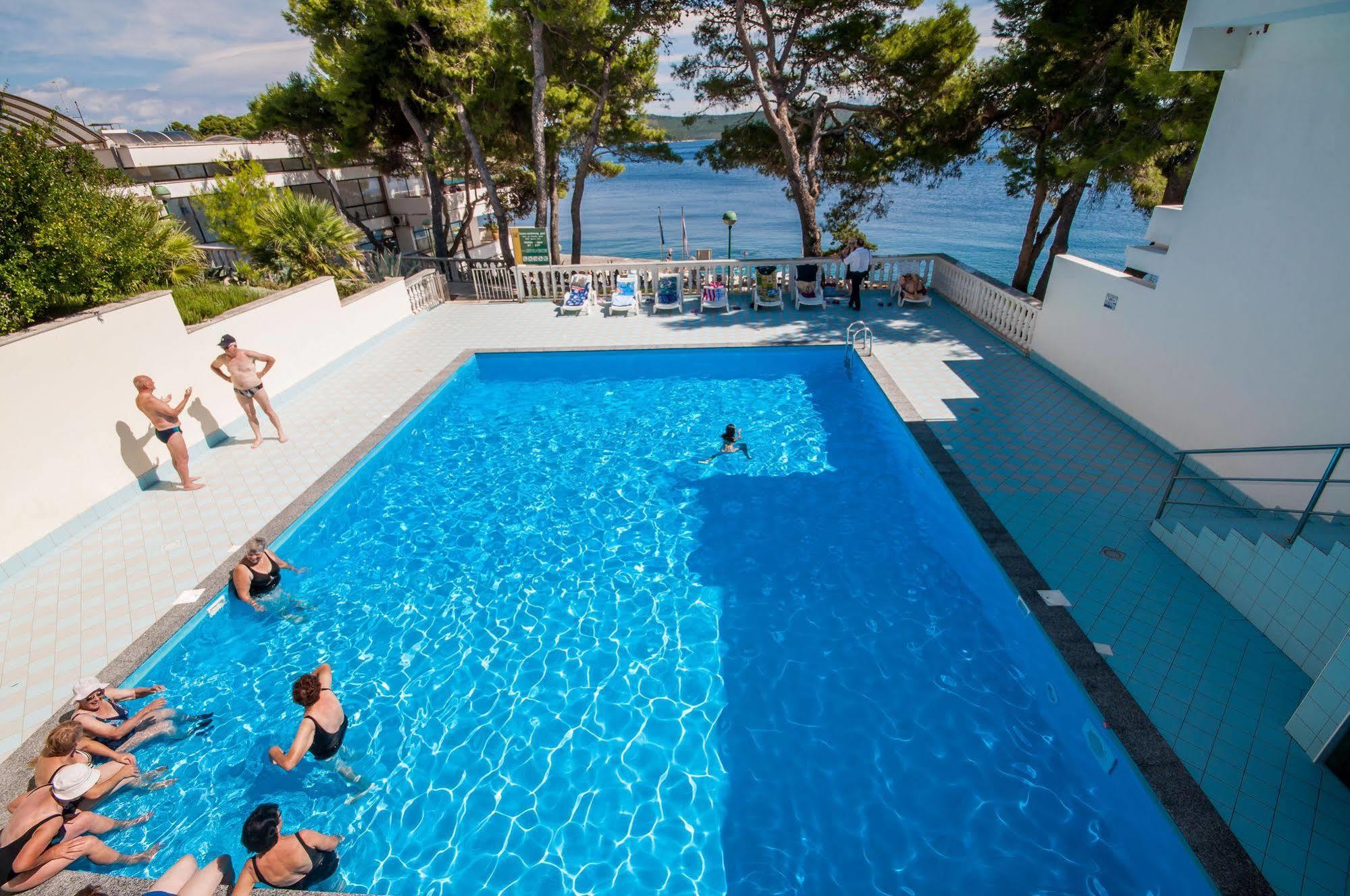 Hotel Lavanda Bozava Bagian luar foto